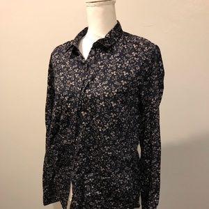 Gap long sleeve shirt